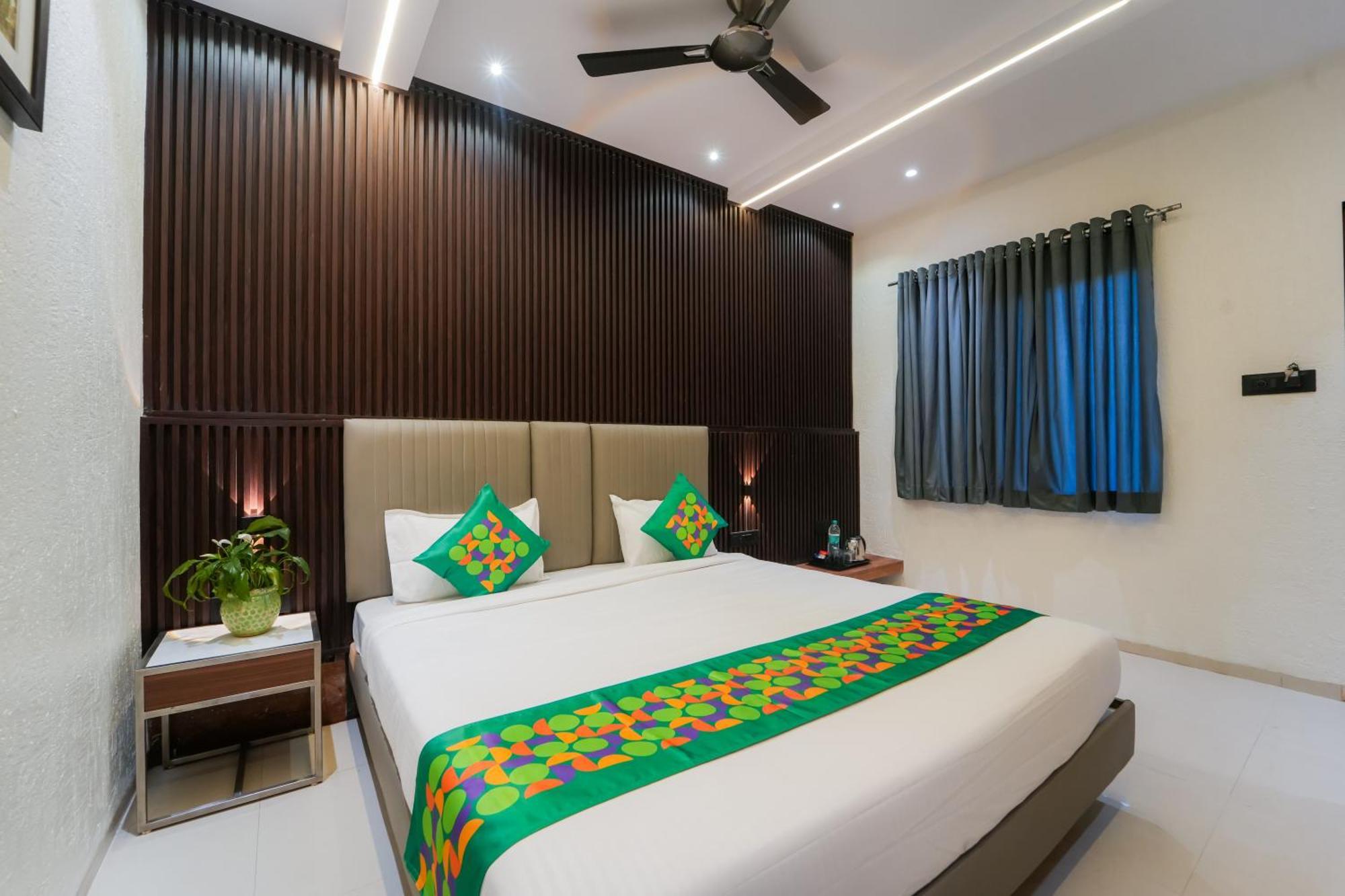 Treebo Iceberg Hotel Mahabaleshwar Exterior photo
