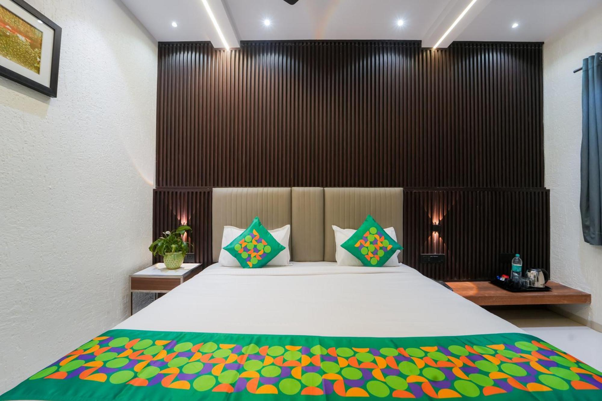 Treebo Iceberg Hotel Mahabaleshwar Exterior photo