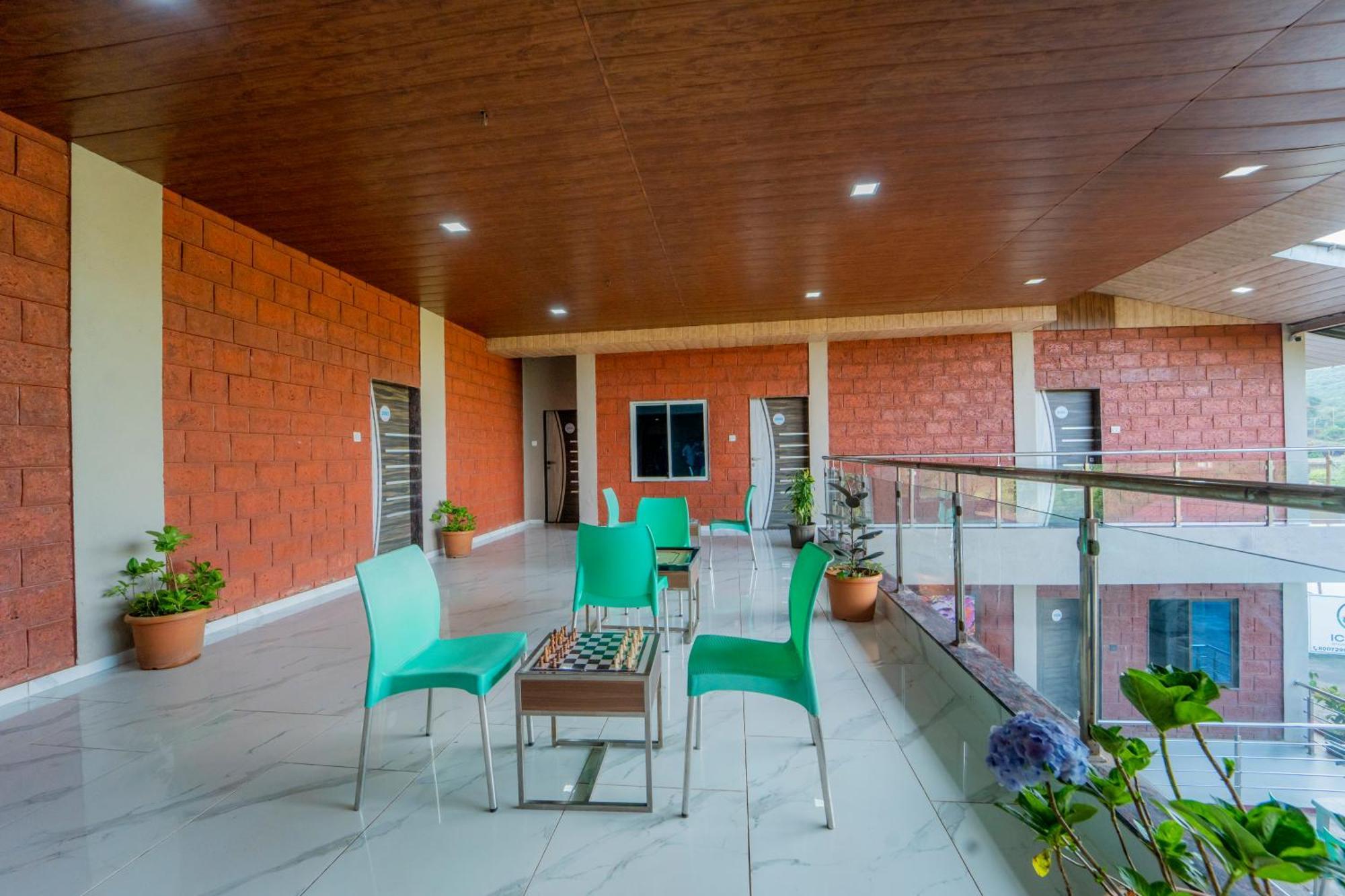 Treebo Iceberg Hotel Mahabaleshwar Exterior photo